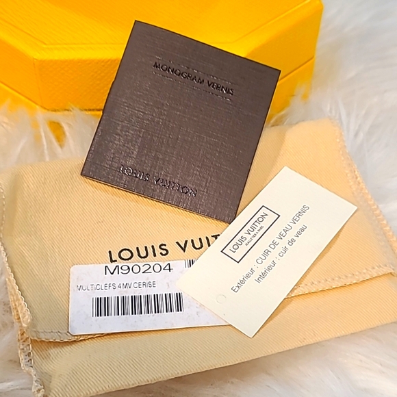 Louis Vuitton Key Holder - Picture 11 of 11